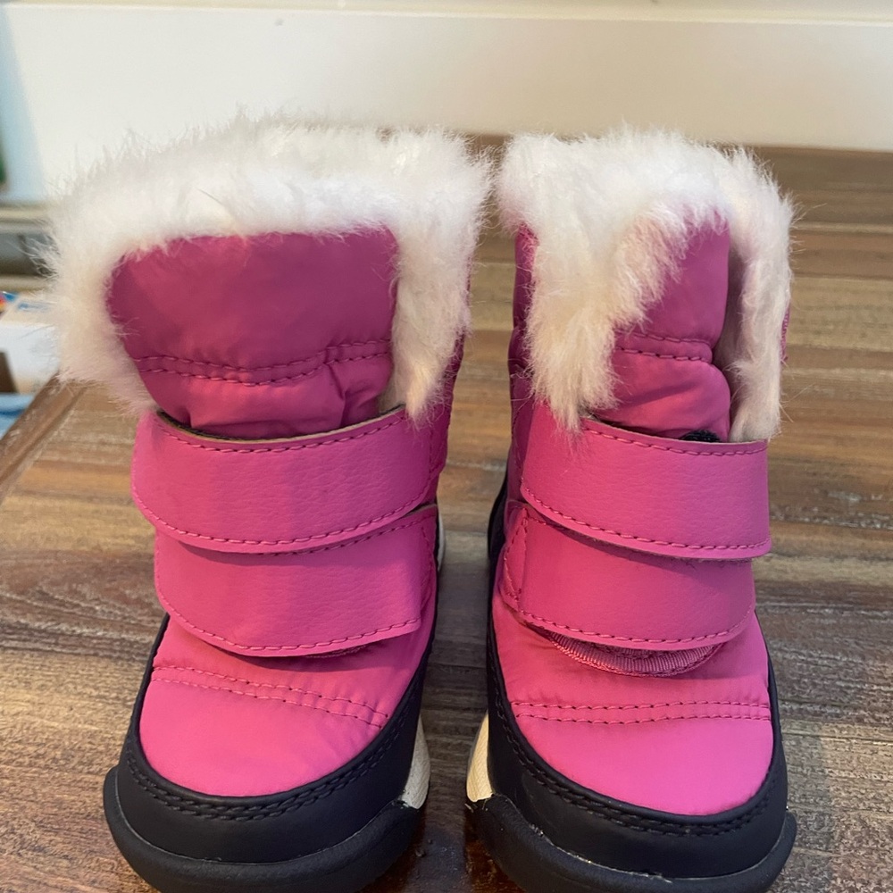 Sorel Black and Pink Winter Boots with White Fur 4t gently worn